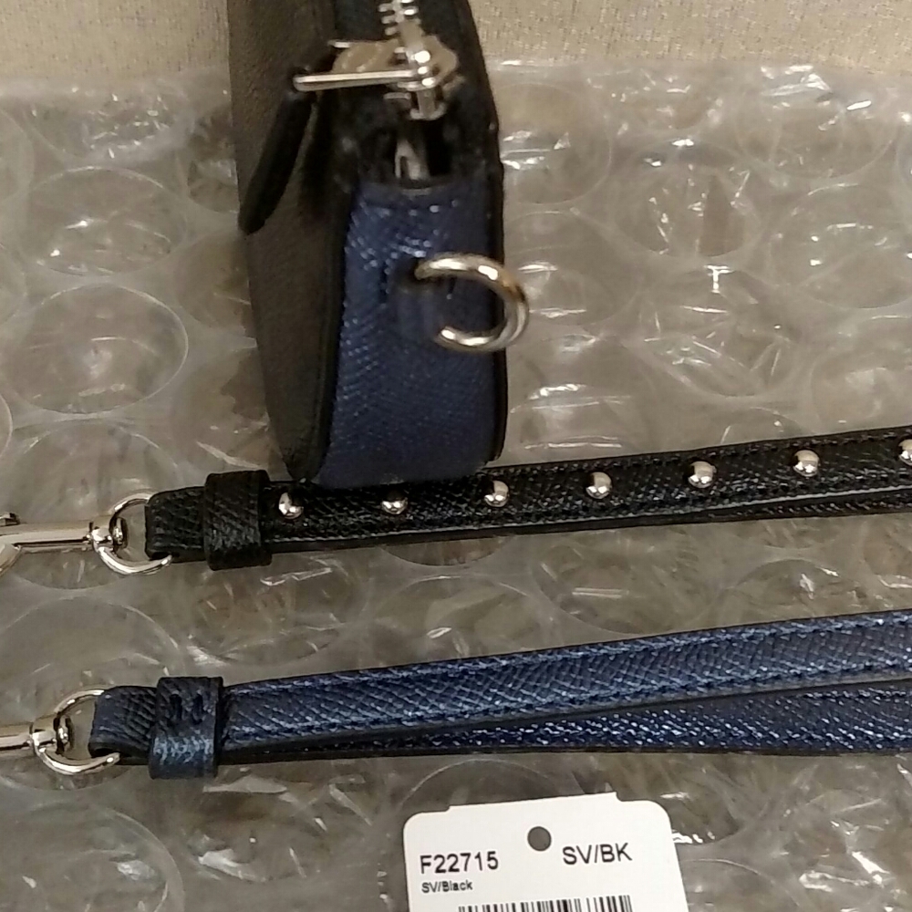 Coach Boxed Wristlet Set - Picture 2 of 8